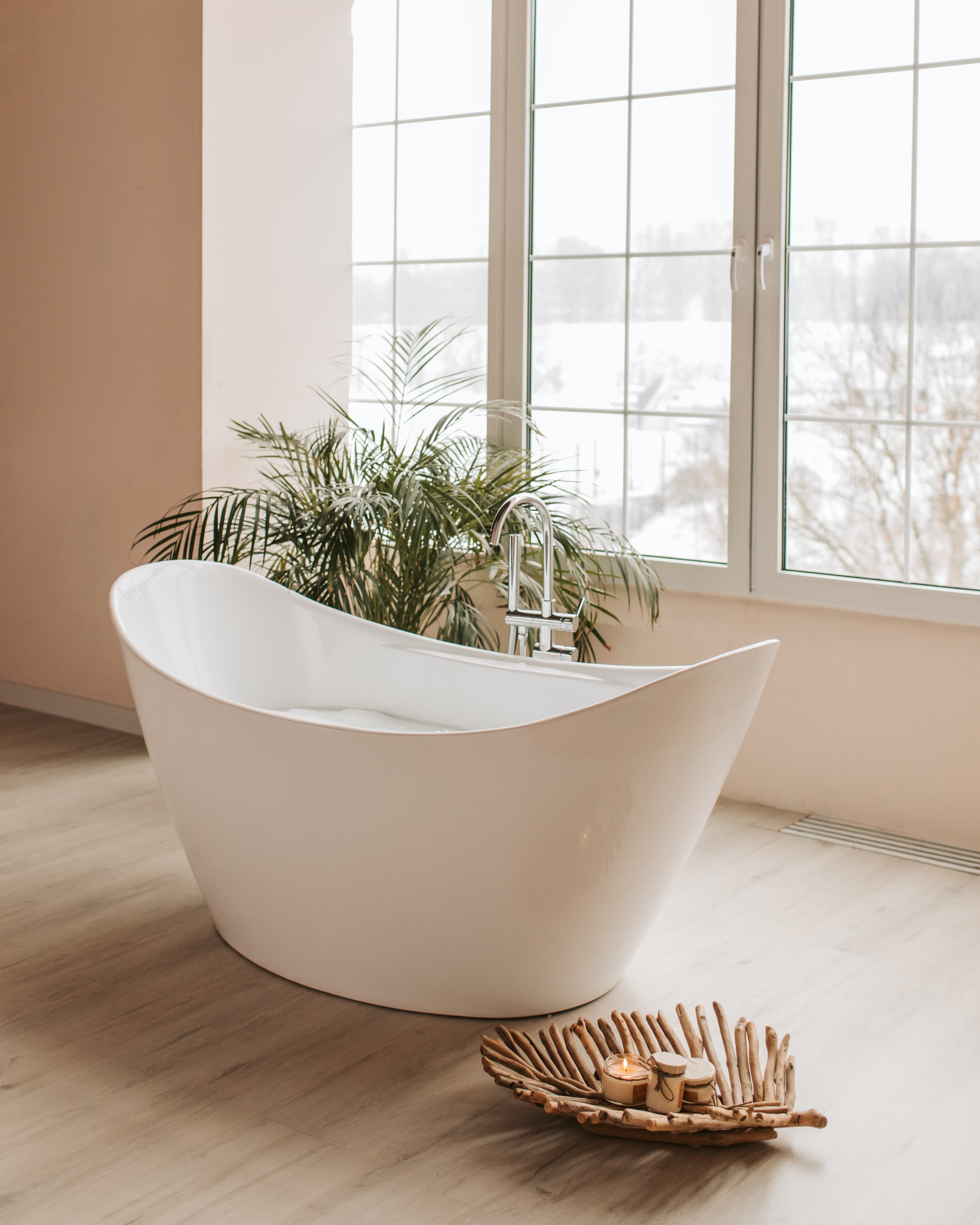 Copper freestanding tub